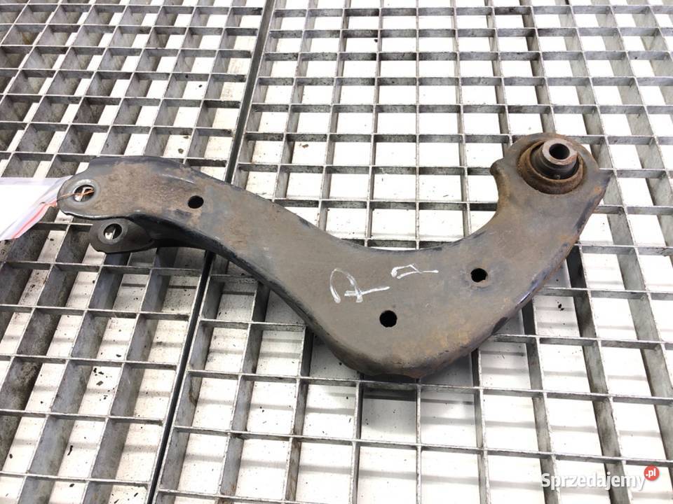 WAHACZ PRAWY TYŁ TOYOTA COROLLA E21