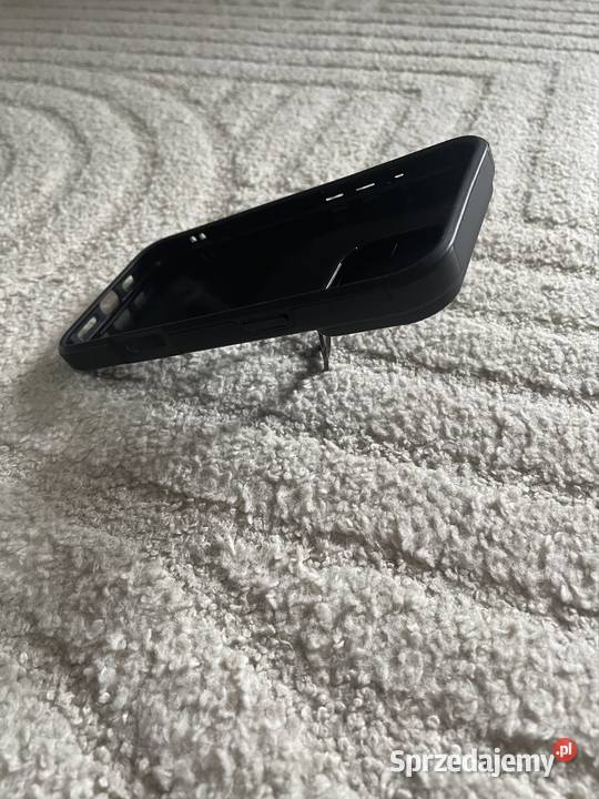 Czarne etui armor MagSafe discover innovation do Tarnów