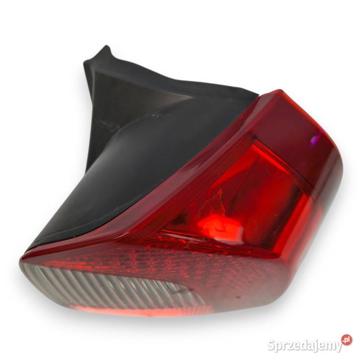 LAMPA PRAWA Volvo V70 III XC70 20072013 tylna