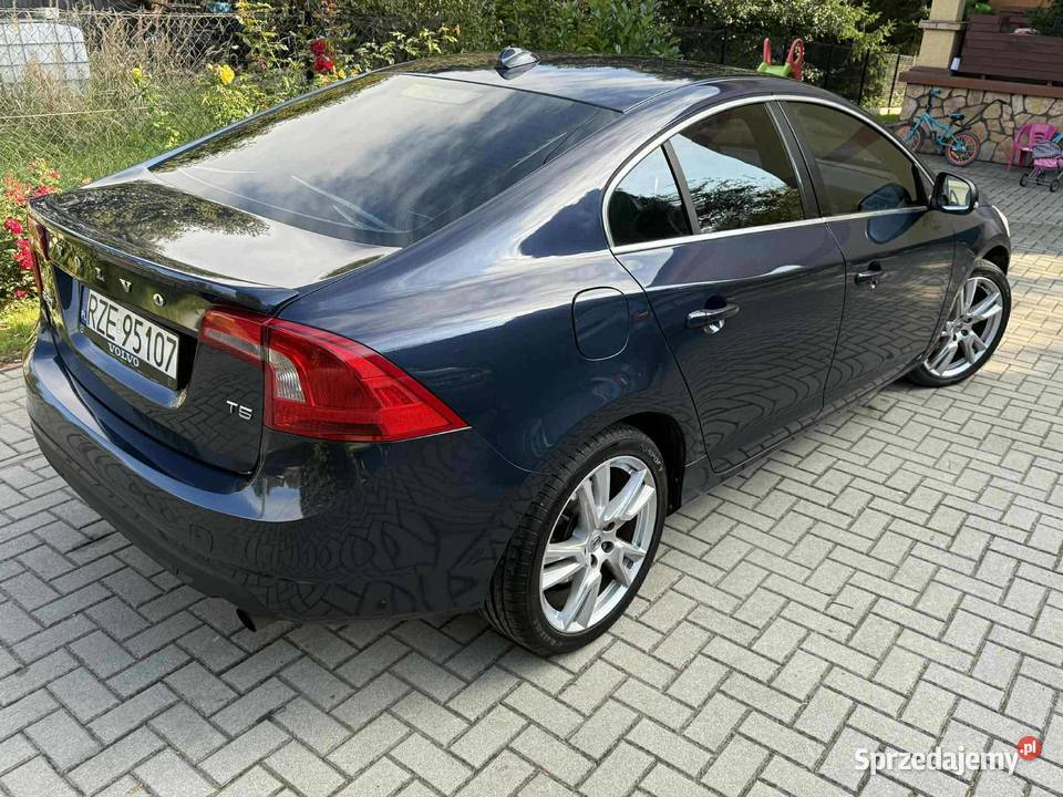 Volvo s60 25 250 skórzana tapicerkazadbane benzyna+LPG