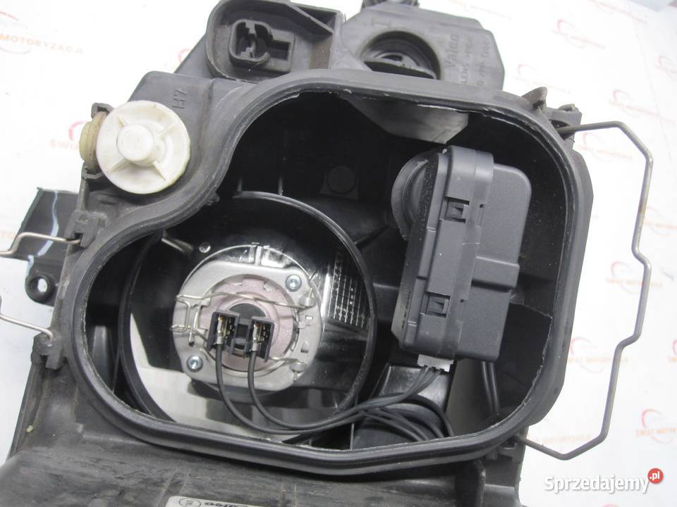 SEAT LEON II LIFT 10r lampa lewa przód Kielce