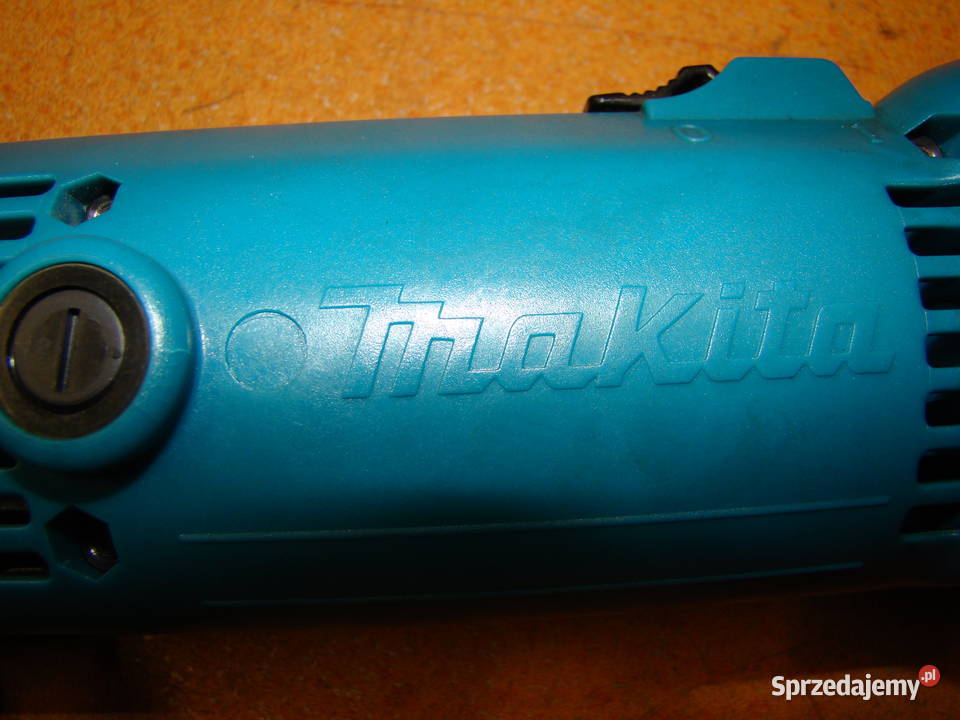 Nożyce do blachy płaskiej MAKITA JS 1670 Ref JS