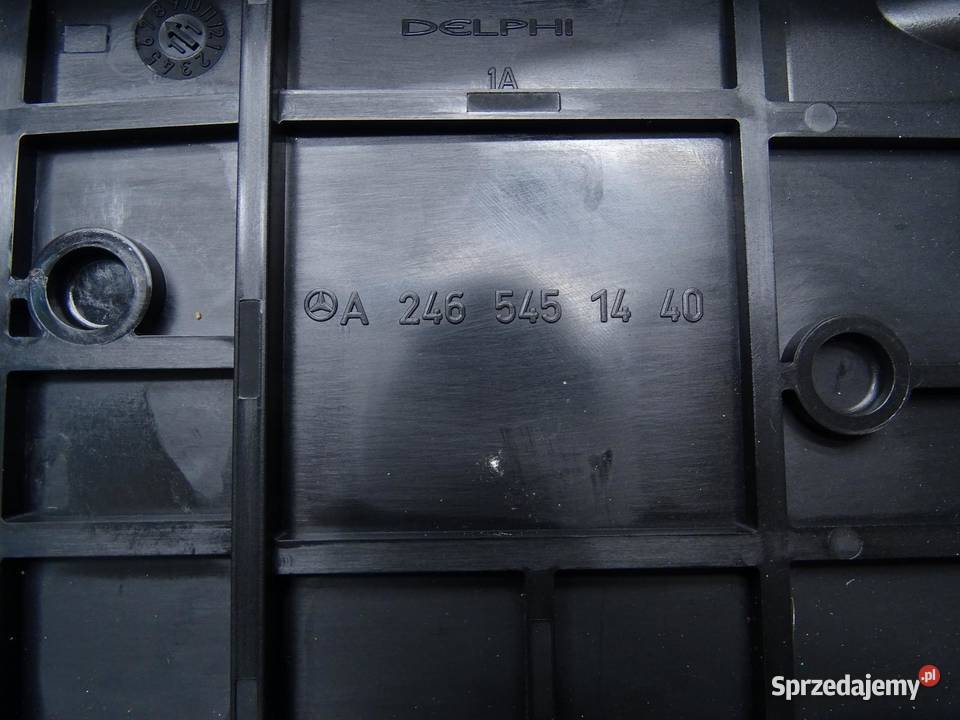 SKRZYNKA BEZPIECZNIKÓW BSI A2465451440 16 CGI osobowe małopolskie sprzedam
