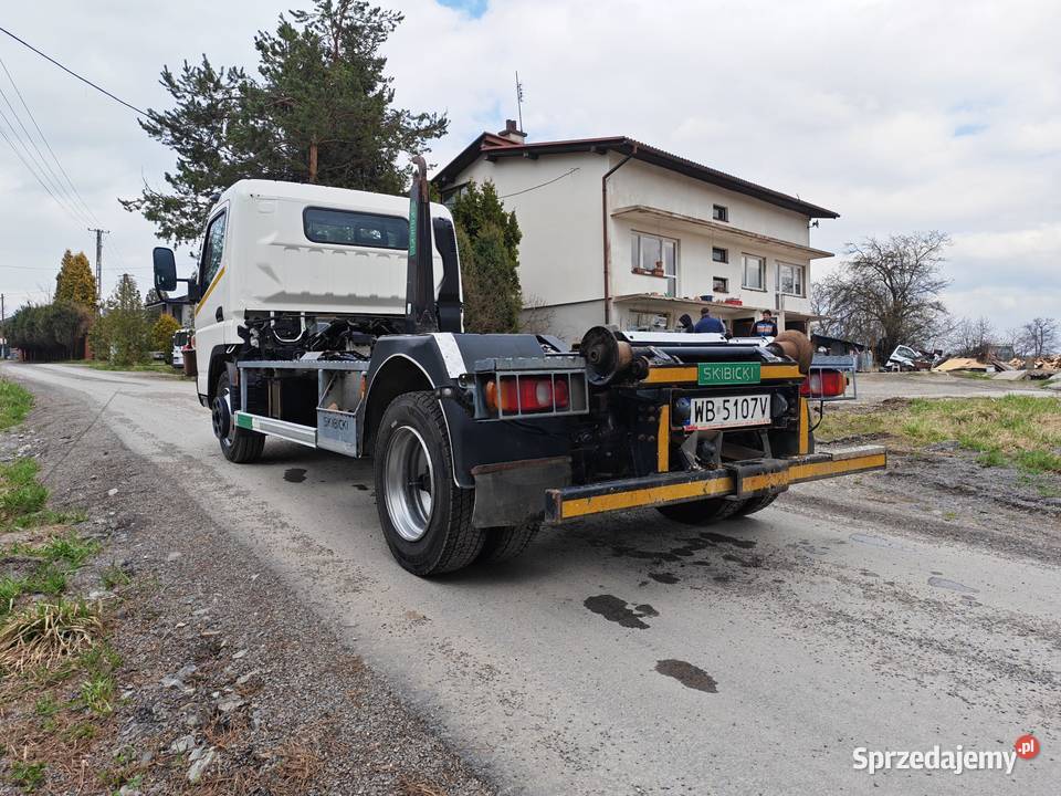 Mitsubishi Fuso Canter hakowiec Specjalny 4x2 Cieszyn