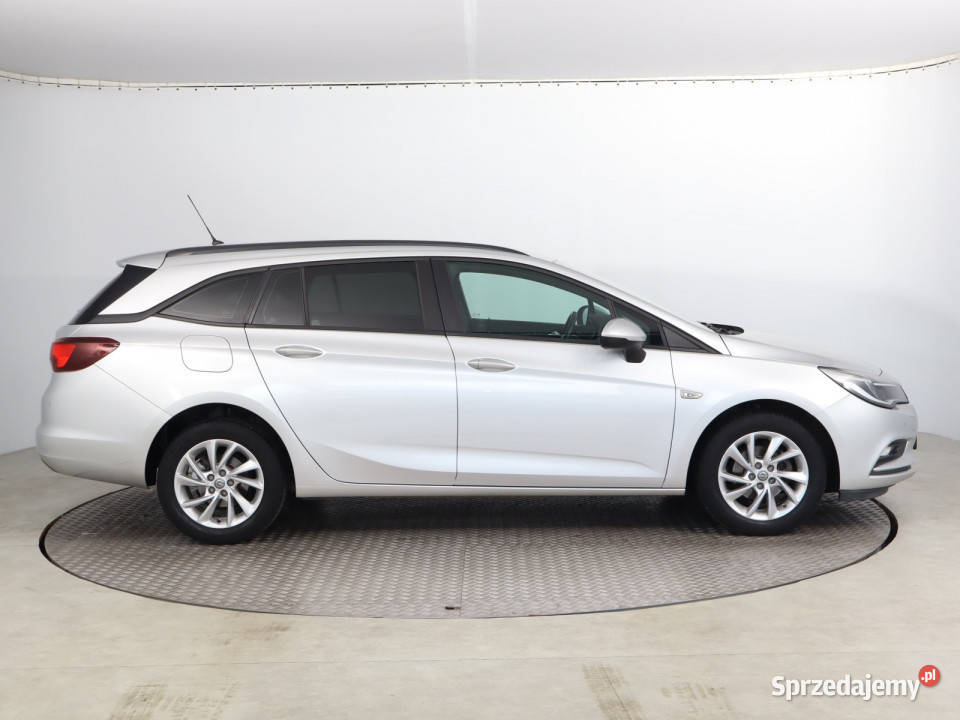 Opel Astra 14 T sprzedam