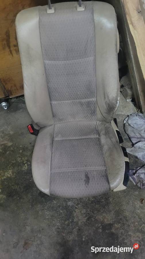 Sprzedam pozostałości wnętrza e46 cabrio Parczew