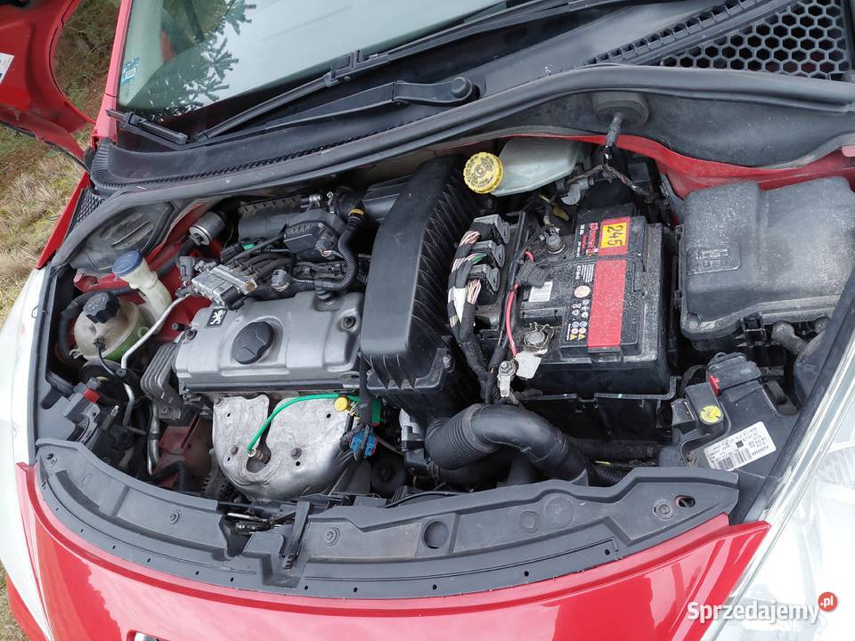 Peugeot 207 14 8v benzyna gaz 2008r ABS sprzedam