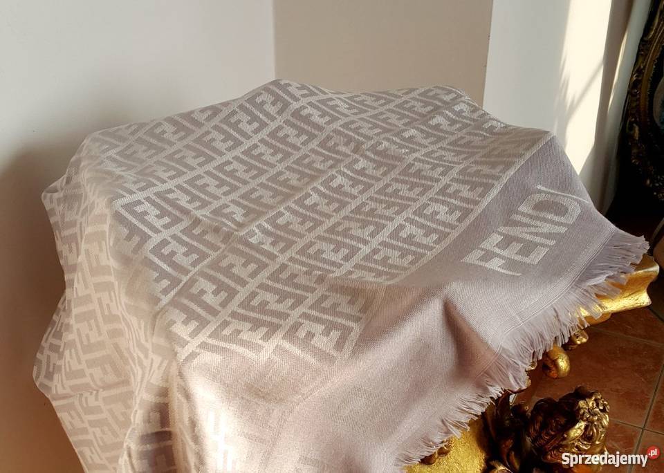 FENDI SZAL DUŻA CHUSTA MONOGRAM DWUSTRONNY JASNY