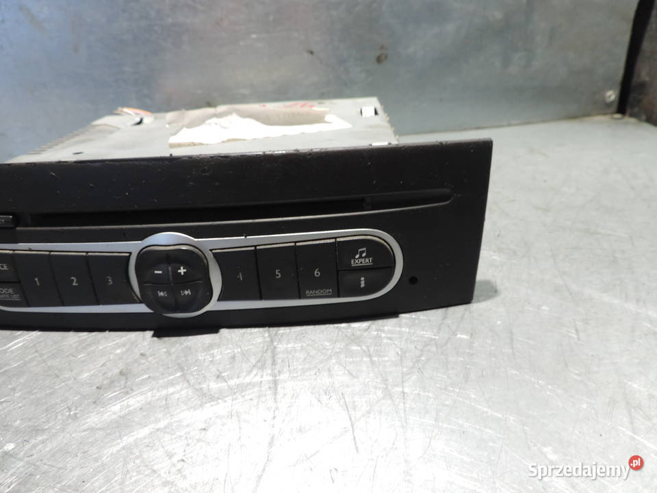 RADIO RENAULT LAGUNA II FL 8200483748T Rok produkcji 2007 Sprzęt audio fabryczny