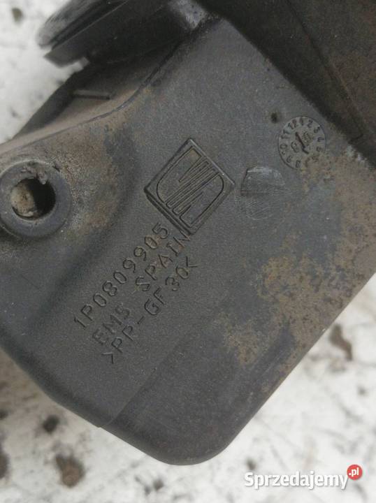 KLAPKA WLEWU PALIWA LC9Z 1P0809905 Seat Leon II Rok produkcji 2009 Klapki wlewu paliwa