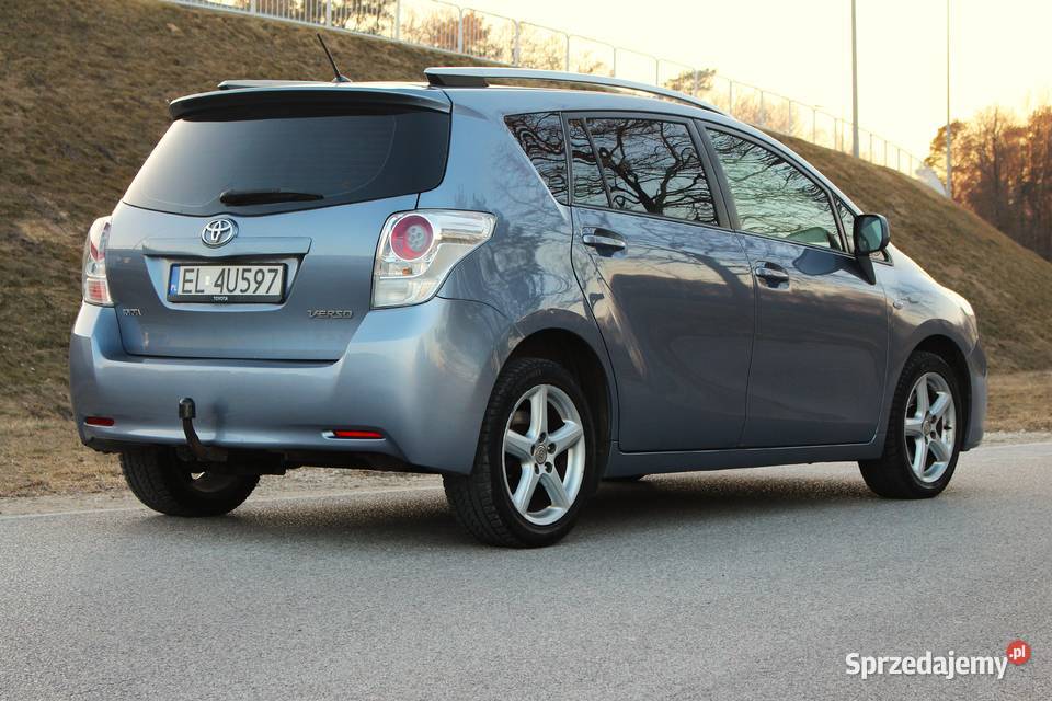 Toyota Verso 18 Benzyna 2009 214000km łódzkie Pabianice sprzedam