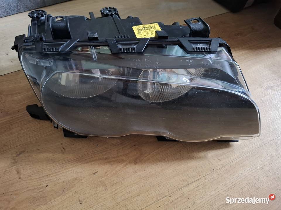 Prawa lampa coupe BMW E46 Bronów