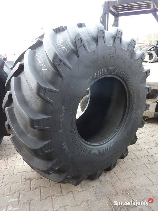 2x Opona używana rolnicza 75065R26 28LR26 Opony rolnicze Zaścianki