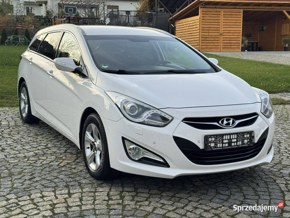 Hyundai i40 16 Benzyna 135 z Niemiec XENON Ledy centralny zamek Strzegom