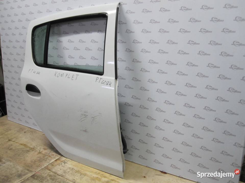 DACIA SANDERO II LIFT 20r drzwi prawe tył