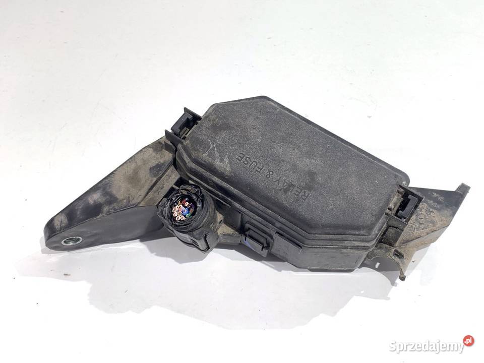 SKRZYNKA BEZPIECZNIKÓW TOYOTA CHR 82662F4030 podkarpackie sprzedam
