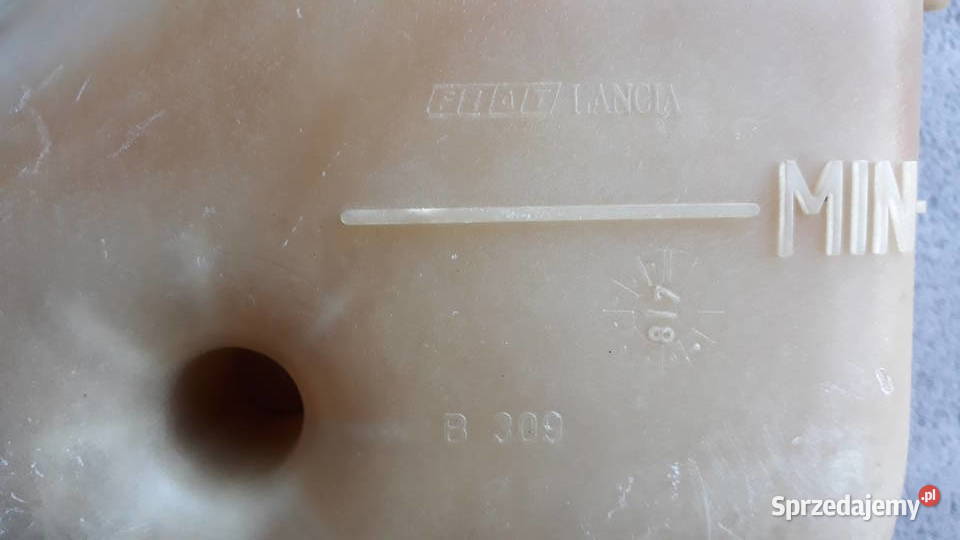 Fiat UNO zbiornik wyrówanawczy 87r Bukownica