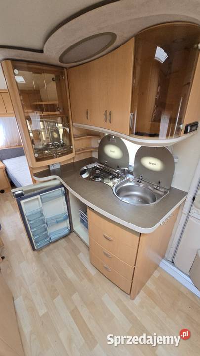 Hobby De Luxe 495 roleta napęd