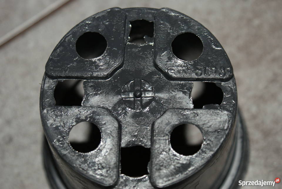 Doniczki produkcyjne śr 9 03L 12 czarne 9gr śląskie Siewierz sprzedam