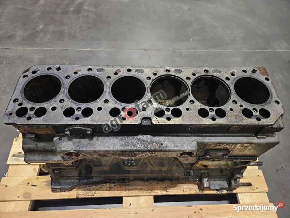 Blok silnika Ares 735 720 710 715