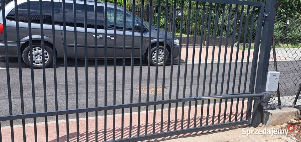 Brama skrzydłowa st z furtką Drobin