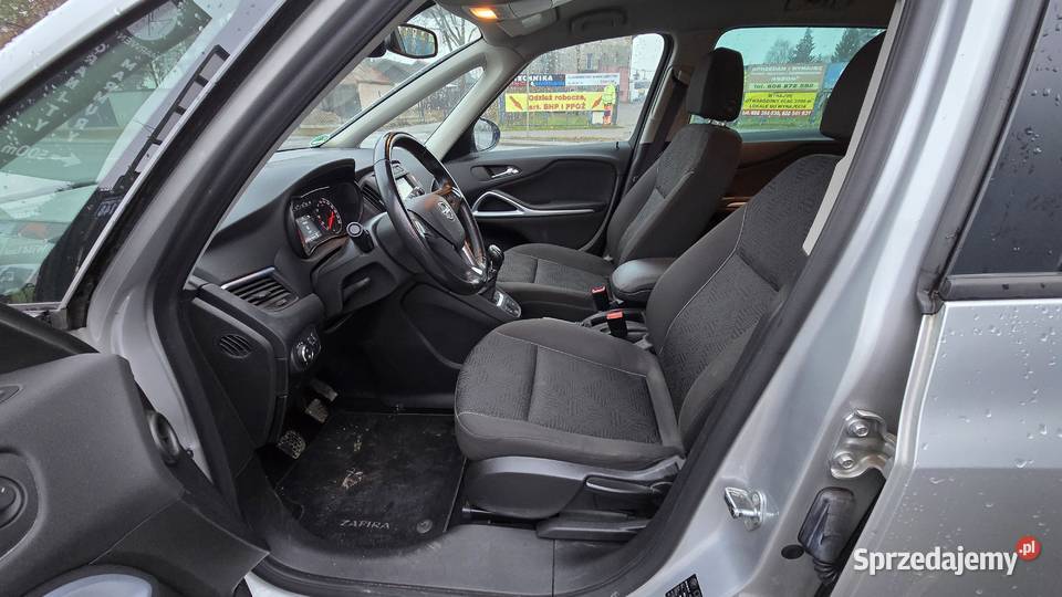 LIFT 7 osób Klimatronik Bluetooth Grzane fotele Andrespol