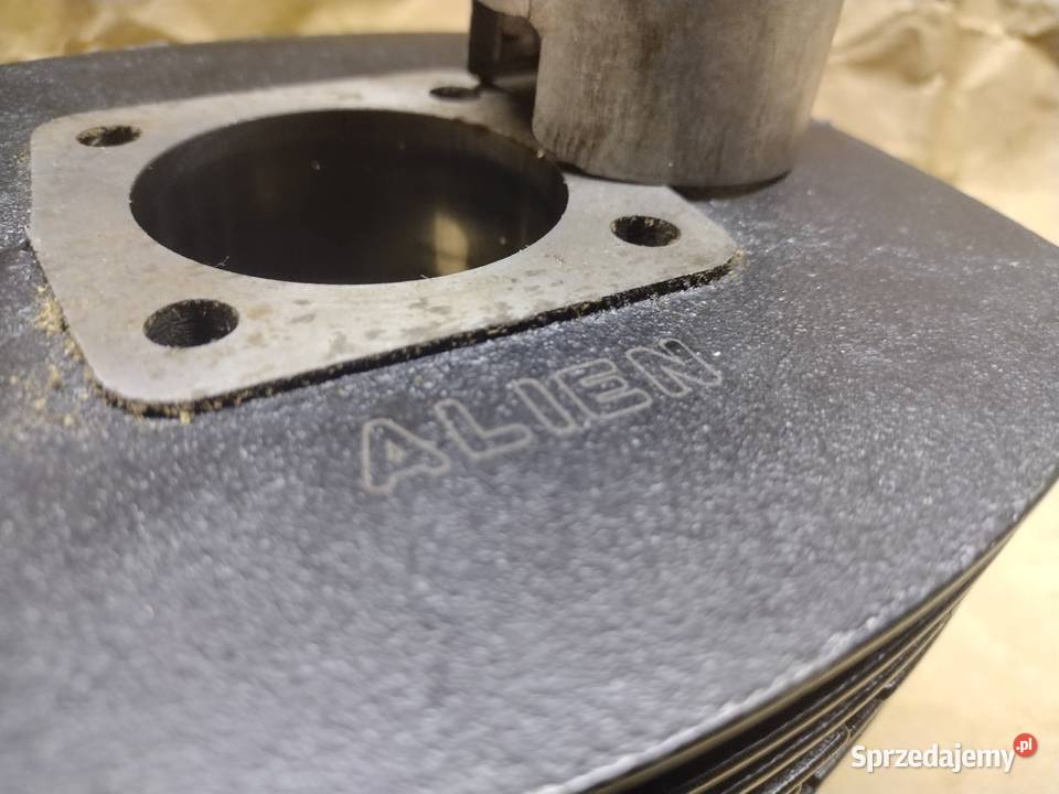 Żeliwny cylinder do motocykla WSK 125 tłok podkarpackie Łańcut