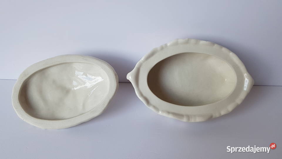 Sygnowane ceramiczne puzderko bombonierka w Pozostałe Dąbrowa Górnicza