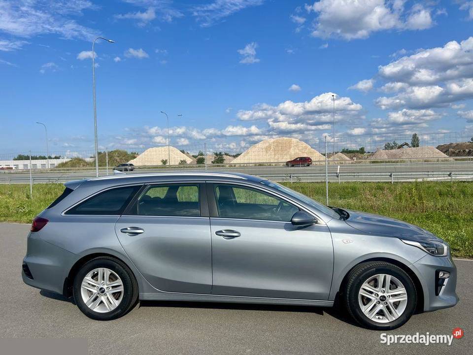 Kia Ceed 16 CRDi SCR M 135 2021r 1582cm3 Poznań