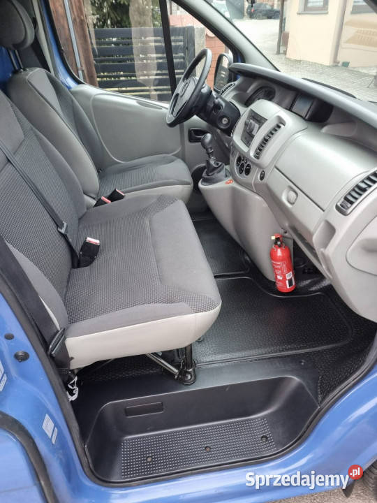 Opel Vivaro 20 CDTI Nowe Wtryski Szafki Klima nieuszkodzony Wojkowice Kościelne