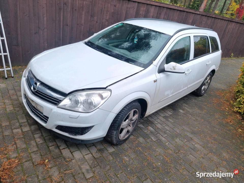 Opel astra H Kombi 2006 r Części z19dt Maska Krosno Odrzańskie
