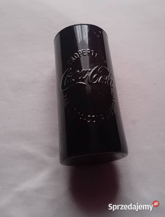 Czarna kolekcjonerska szklanka Coca ColaProperty Koźminek