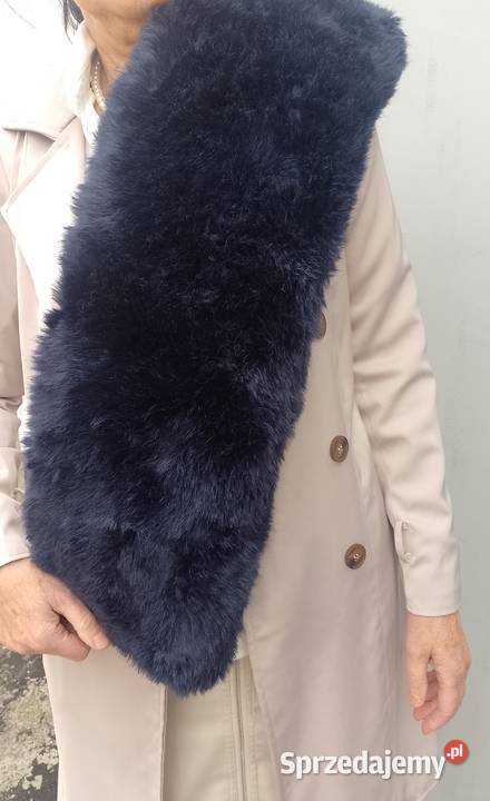 Granatowa futrzana etola z Londynu szal futerko Kraków