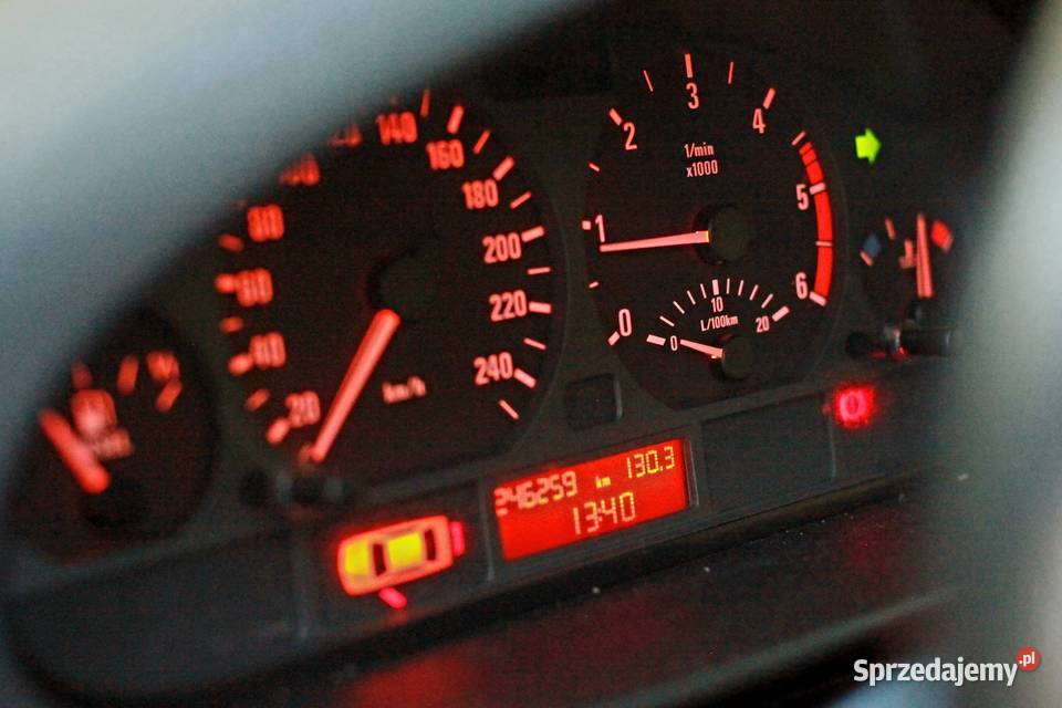 BMW 320d stan niemal katalogowy radio Bytom