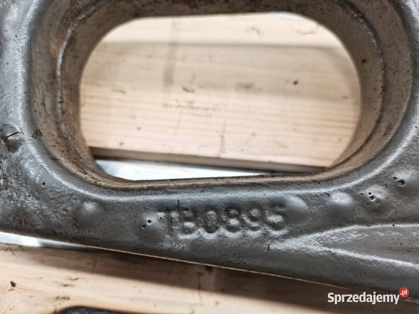 Valtra T Mocowanie stabilizatora TB0895 wielkopolskie Wilkowo