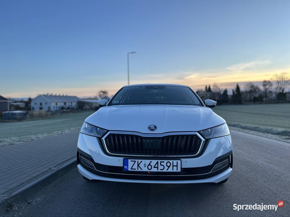 Skoda octavia 14 TSI plugin asystent parkowania Octavia Czarlin