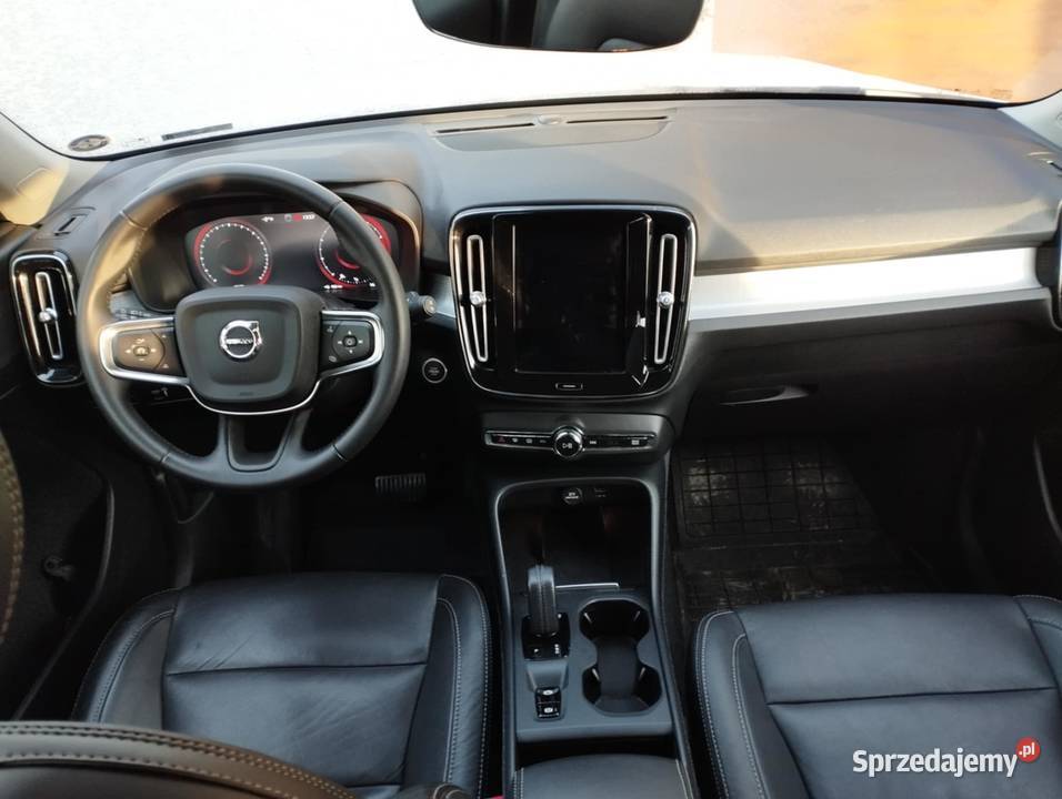 Volvo xc40 20 T5 Momentum Białystok sprzedam