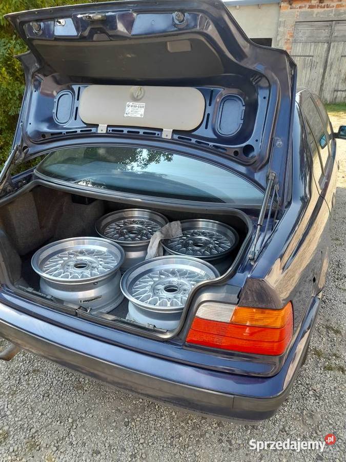 BMW e36 sedan 1995 benzyna Oława