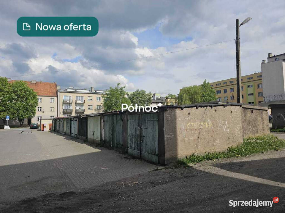 Ełk Armii Krajowej garaż w centrum miasta