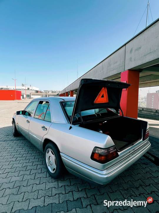 Sprzedam MercedesBenz EKlasa 20 Benzyna 1995 Kielce