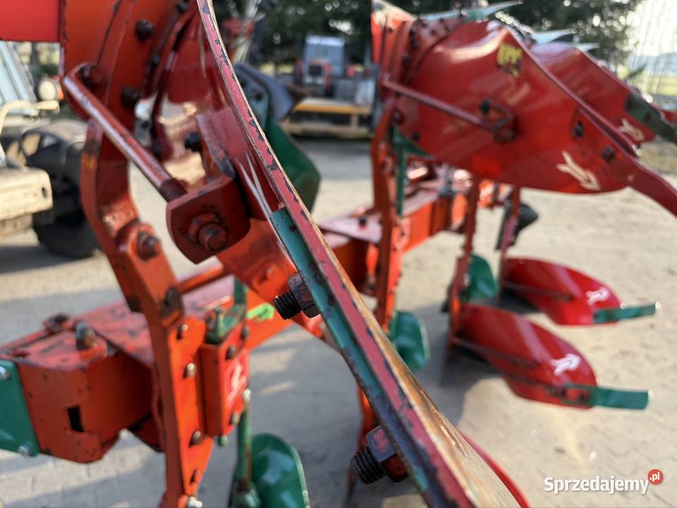 Pług Kverneland 4 skibowy obrotowy kółko Myszyniec