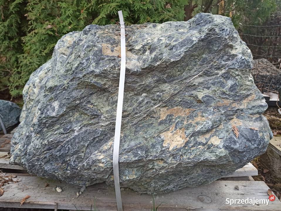 Głazy kolorowe duży kamień głaz Monolit Kora Oświęcim