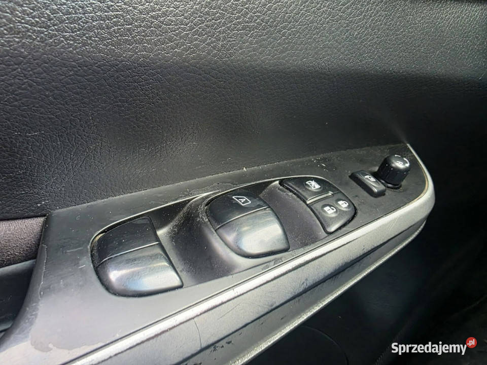 Nissan Navara 23 DCI 190 4x4 Automat Kamery 360 Słupsk sprzedam