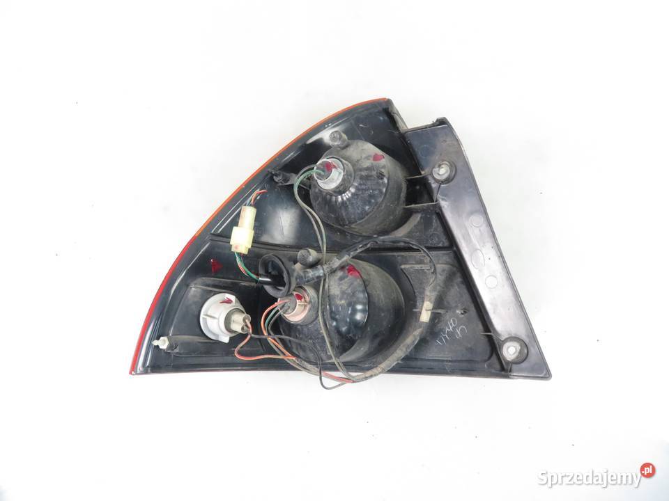 LAMPA PRAWA TYLNA SUZUKI LIANA SEDAN