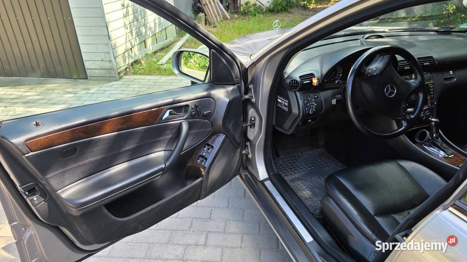 Mercedes W203 320CDI V6 zadbany relingi dachowe