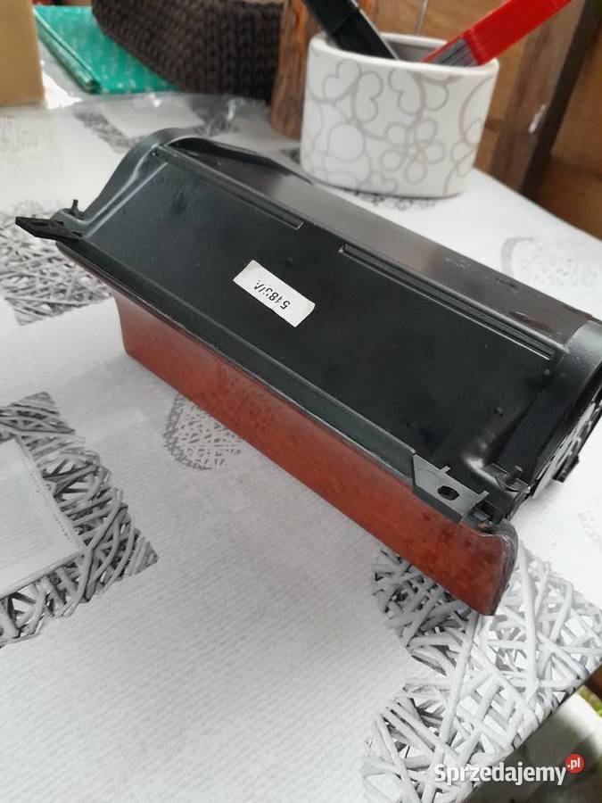 Mercedes W210 zestaw niepalących schowek zamiast