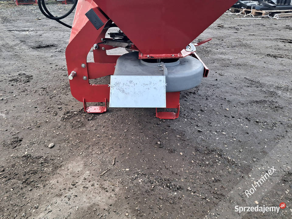 SADOWNICZY Rozsiewacz do nawozów STRUMYK Tytan mazowieckie Warka