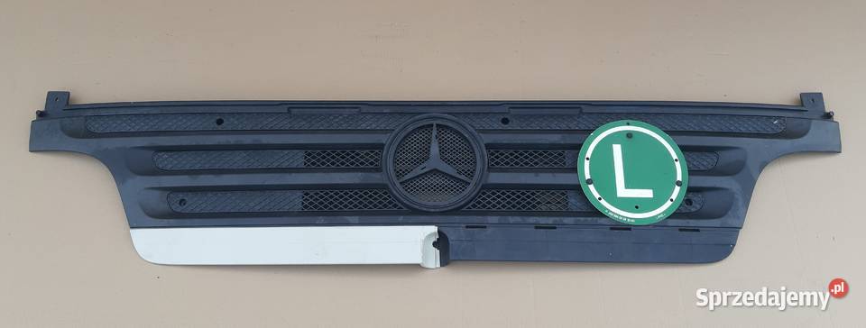 MERCEDES ATEGO GRILL ATRAPA A9738800023 lubuskie Trzciel sprzedam