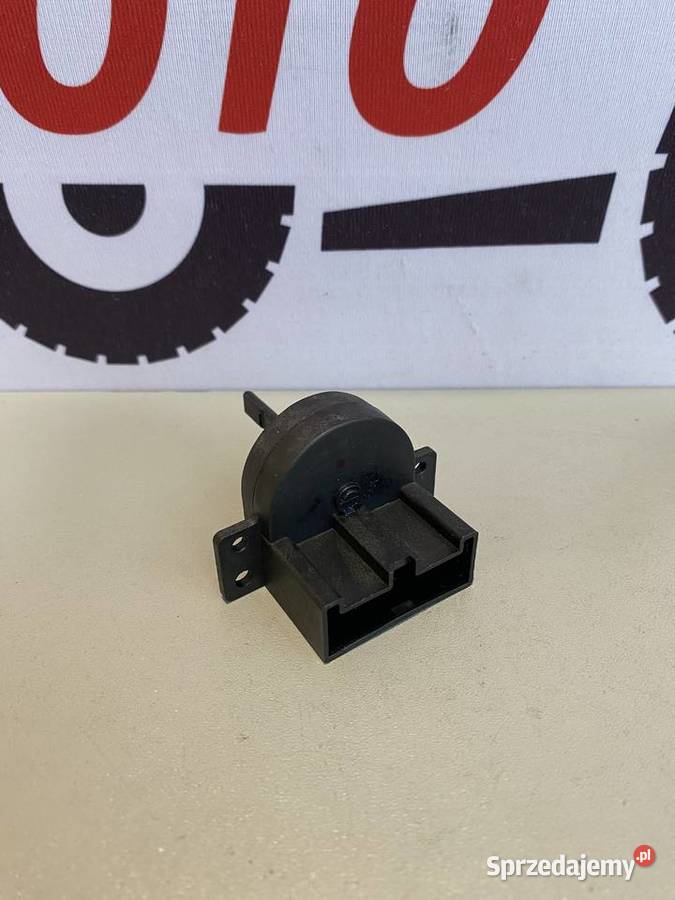 Przełącznik dmuchawy klimatyzacji Massey Białystok