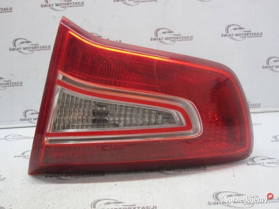 KIA SPORTAGE III 12r lampa prawa tył w klapę